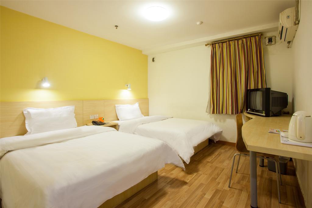 7Days Inn Guangzhou Tianhe Tianpingjia Subway Station Екстер'єр фото