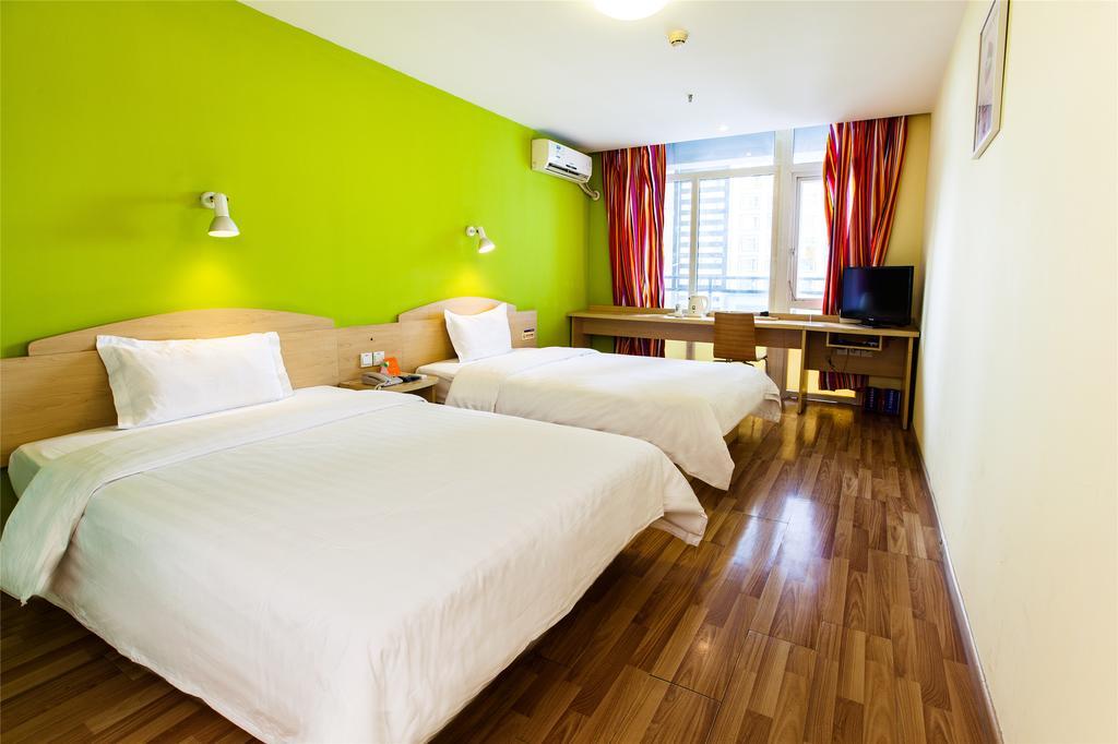 7Days Inn Guangzhou Tianhe Tianpingjia Subway Station Екстер'єр фото