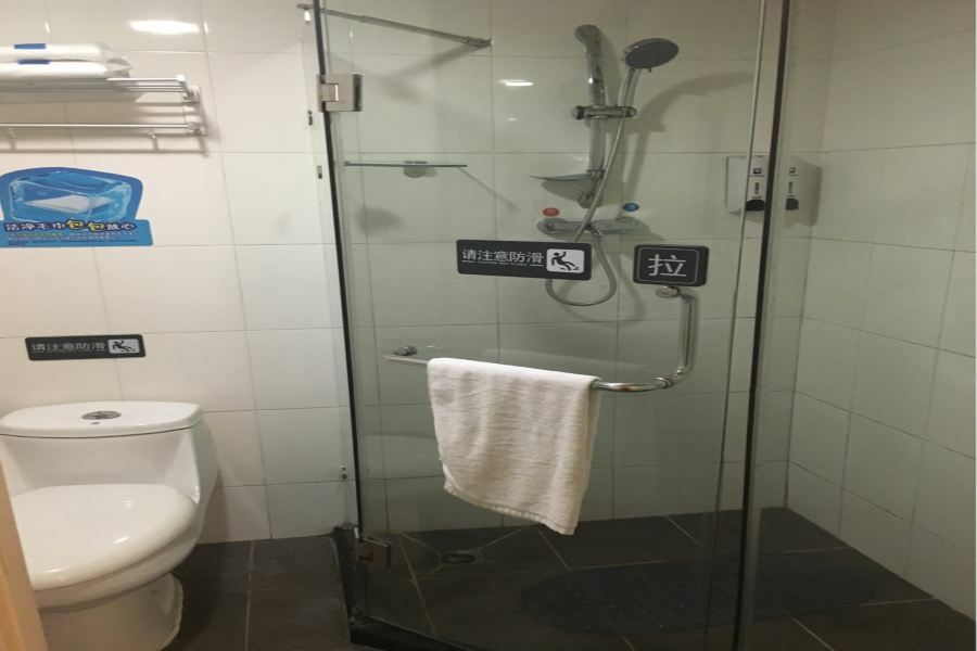 7Days Inn Guangzhou Tianhe Tianpingjia Subway Station Екстер'єр фото